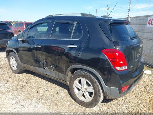 2017 CHEVROLET TRAX LT 3