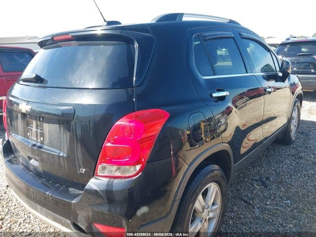 2017 CHEVROLET TRAX LT 4