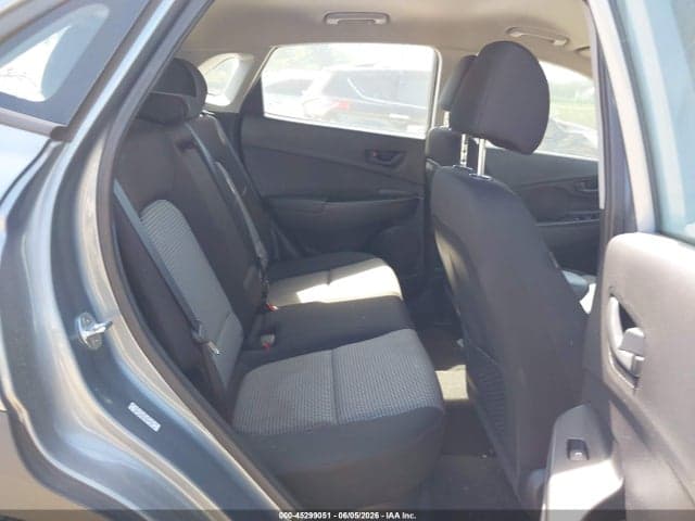 2020 HYUNDAI KONA SE 8