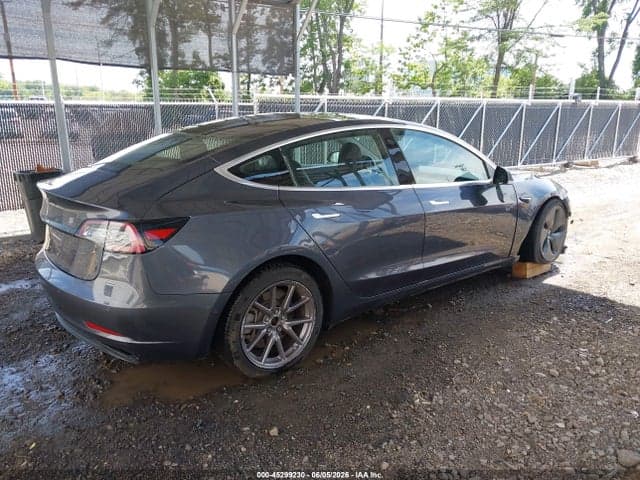 2018 TESLA MODEL 3 LONG RANGE/MID RANGE 4