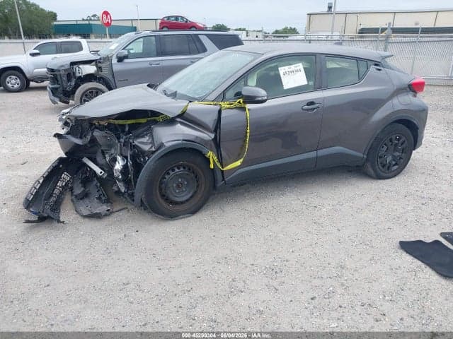 2021 TOYOTA C-HR LE 2