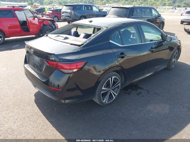 2021 NISSAN SENTRA SR XTRONIC CVT 4