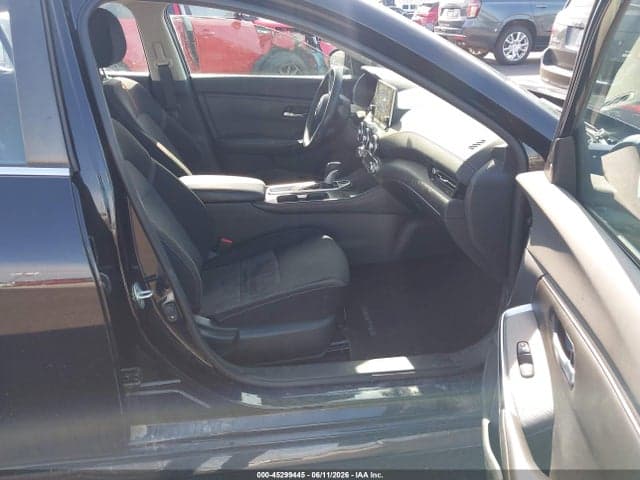 2021 NISSAN SENTRA SR XTRONIC CVT 5