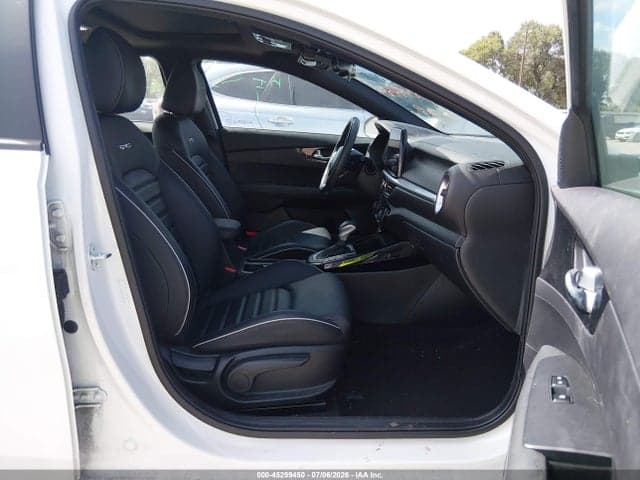 2023 KIA FORTE GT-LINE 5