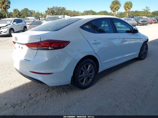 2018 HYUNDAI ELANTRA SEL 4