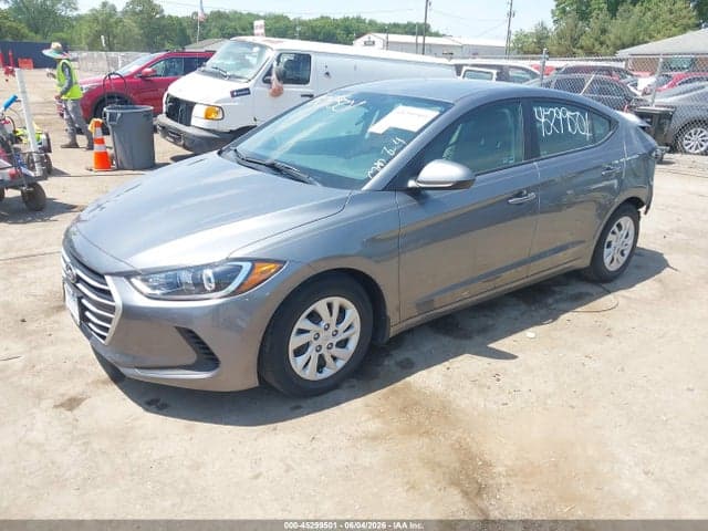 2018 HYUNDAI ELANTRA SE 2