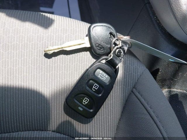 2018 HYUNDAI ELANTRA SE 11