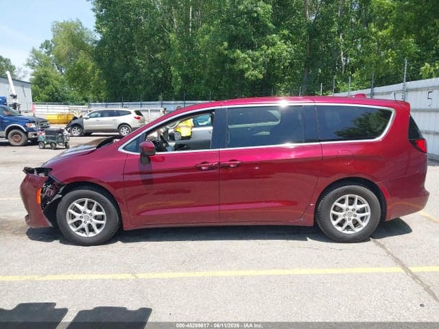 2018 CHRYSLER PACIFICA TOURING 14