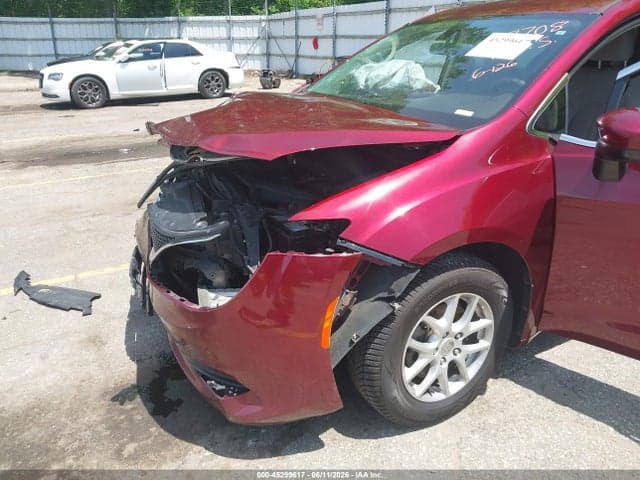 2018 CHRYSLER PACIFICA TOURING 6
