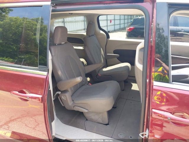 2018 CHRYSLER PACIFICA TOURING 8