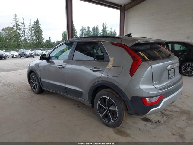 2025 KIA NIRO PLUG-IN HYBRID EX 3
