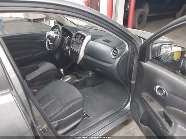 2018 NISSAN VERSA 1.6 SV 5