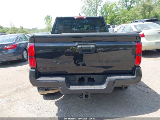 2025 TOYOTA TACOMA SR5 17