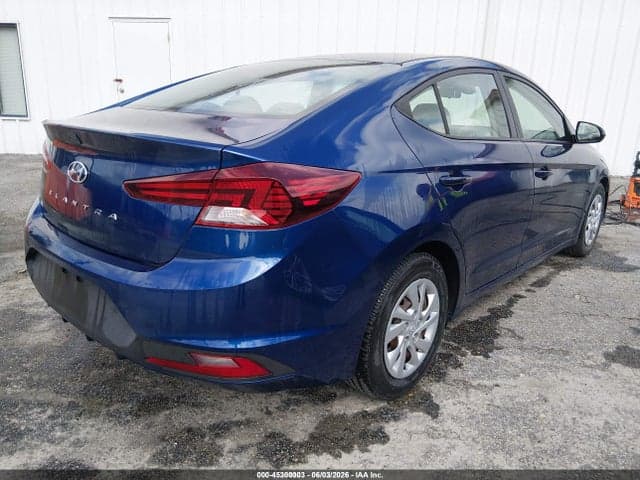 2020 HYUNDAI ELANTRA SE 4