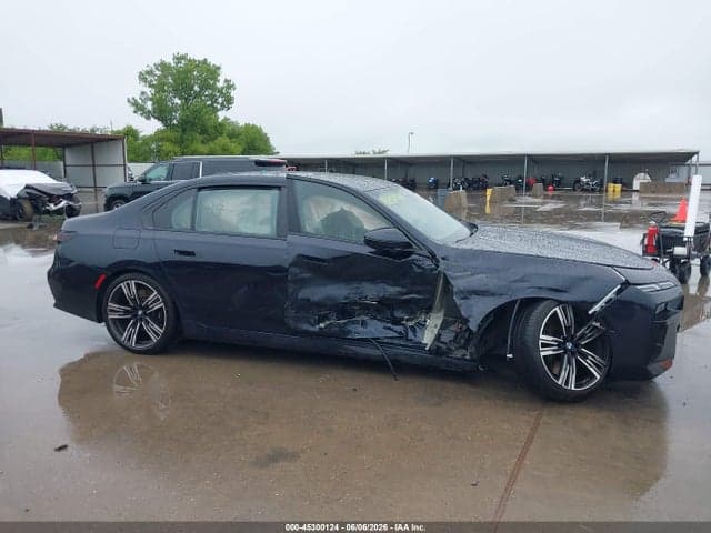 2025 BMW 740I 6