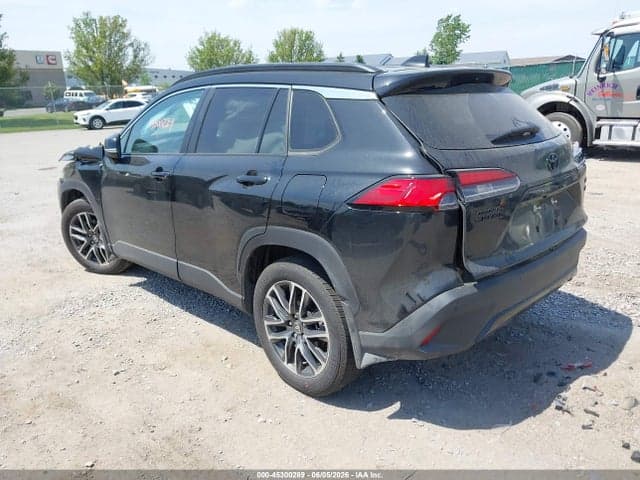 2026 TOYOTA COROLLA CROSS XLE 3