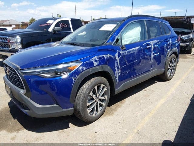 2025 TOYOTA COROLLA CROSS XLE 2