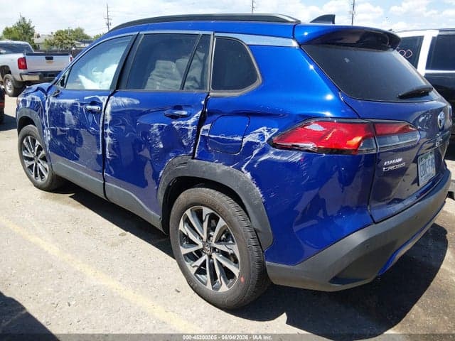 2025 TOYOTA COROLLA CROSS XLE 3