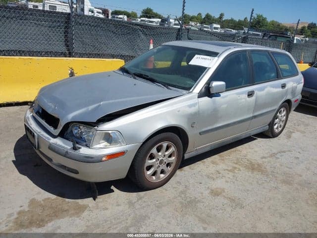2002 VOLVO V40 A 2