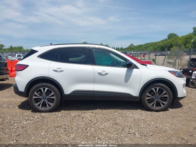2022 FORD ESCAPE SE 13