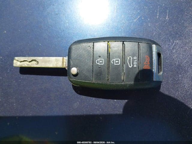 2022 KIA RIO S 11