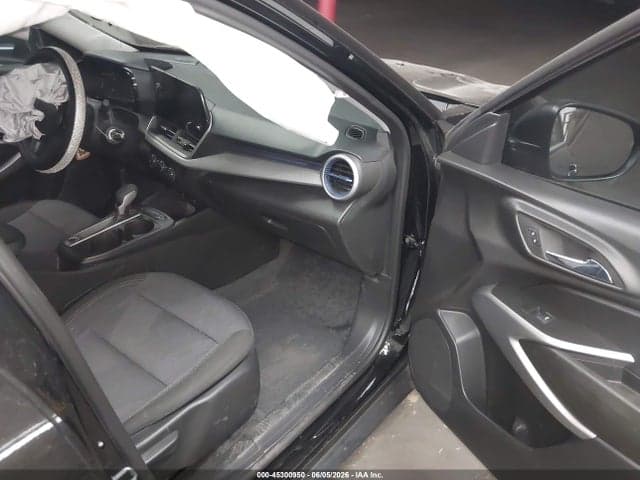 2024 CHEVROLET TRAX FWD SP 5