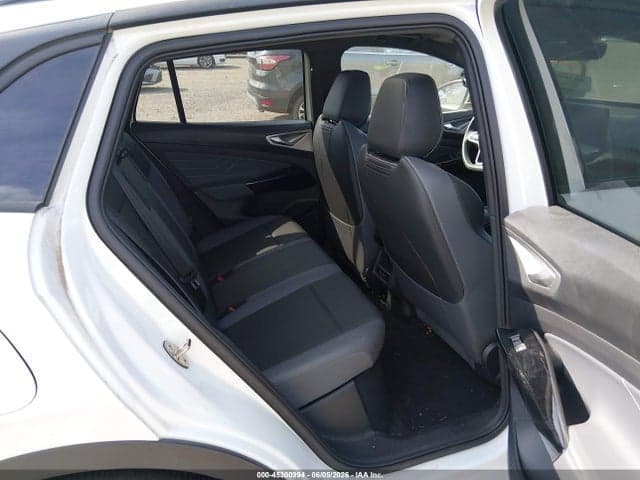 2023 VOLKSWAGEN ID.4 S 8