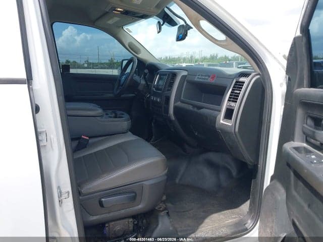 2018 RAM 2500 TRADESMAN 4X2 8' BOX 5