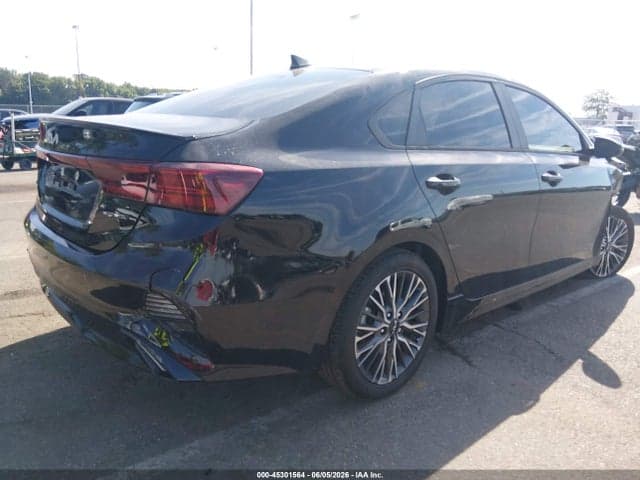 2022 KIA FORTE GT-LINE 4