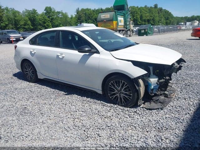 2022 KIA FORTE GT-LINE 1