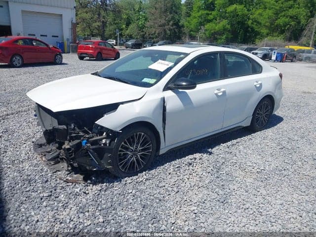 2022 KIA FORTE GT-LINE 2