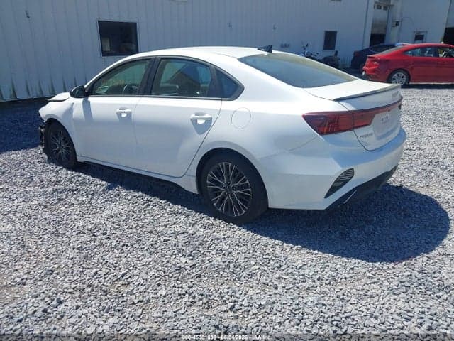 2022 KIA FORTE GT-LINE 3