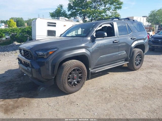 2025 TOYOTA 4RUNNER TRD OFF ROAD PREMIUM 2