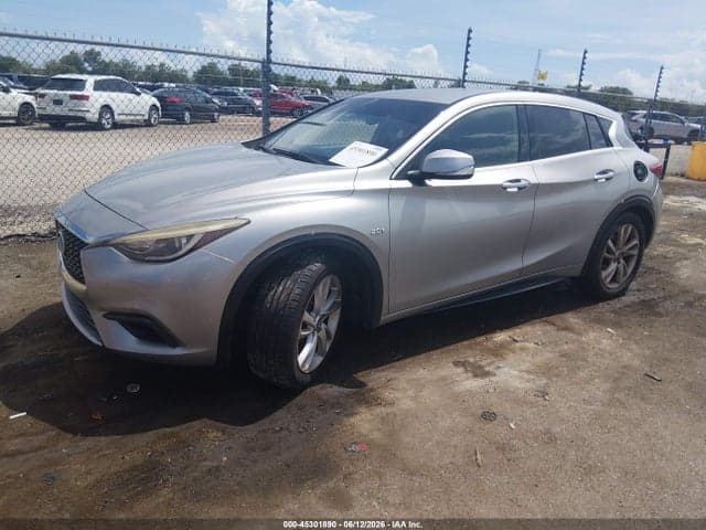 2017 INFINITI QX30 2