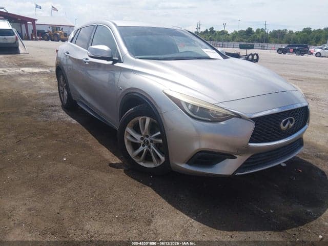 2017 INFINITI QX30 6