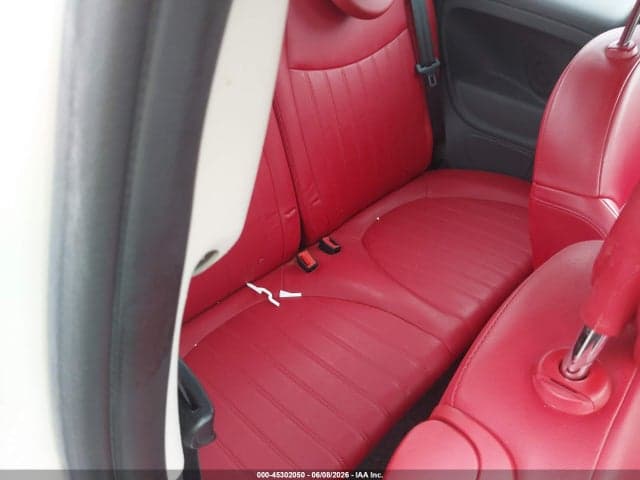 2017 FIAT 500 LOUNGE 9