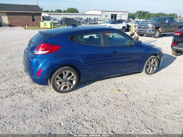 2017 HYUNDAI VELOSTER 4