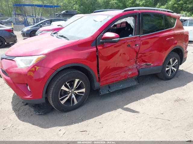 2017 TOYOTA RAV4 XLE 2