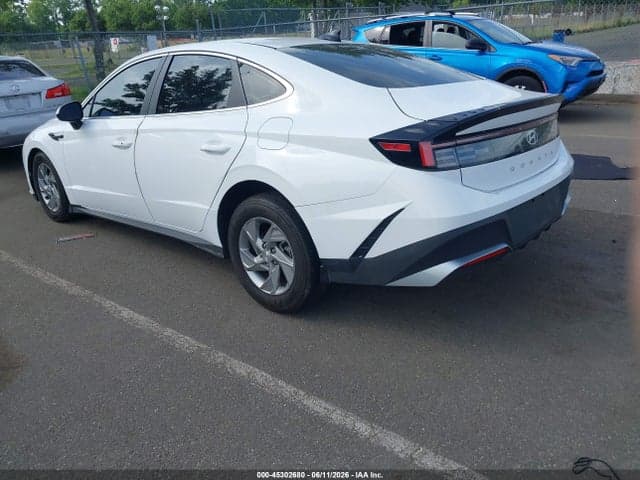 2025 HYUNDAI SONATA SE 3
