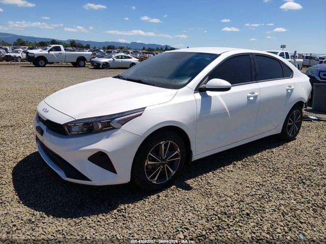 2023 KIA FORTE LXS 2