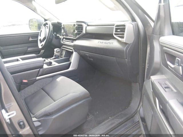 2024 TOYOTA TUNDRA SR5 5