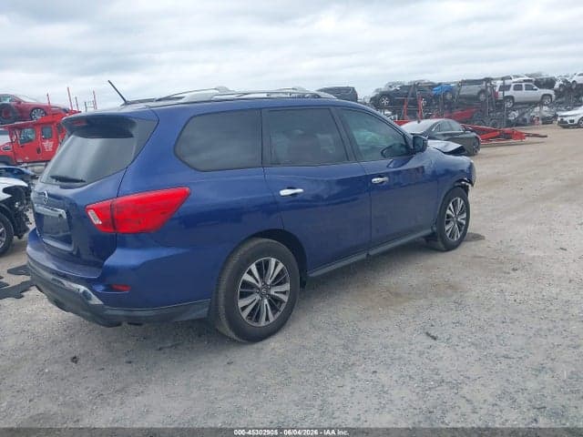 2017 NISSAN PATHFINDER S 4