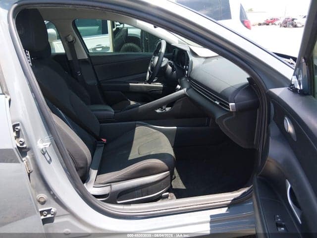 2022 HYUNDAI ELANTRA SEL 5