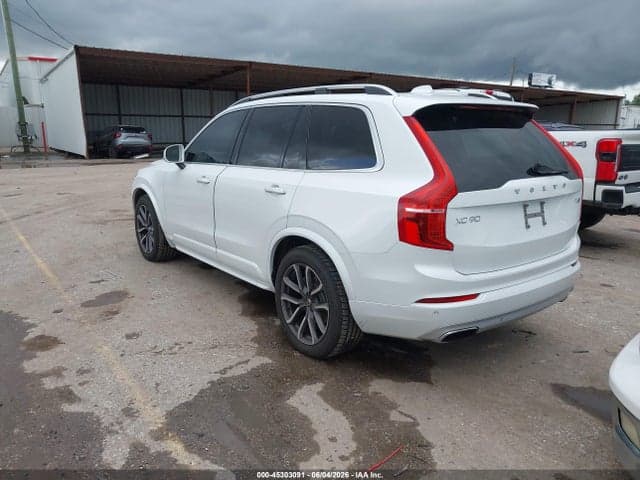 2017 VOLVO XC90 T6 3