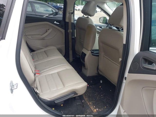 2017 FORD ESCAPE TITANIUM 8