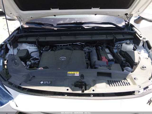 2021 TOYOTA HIGHLANDER LE 10