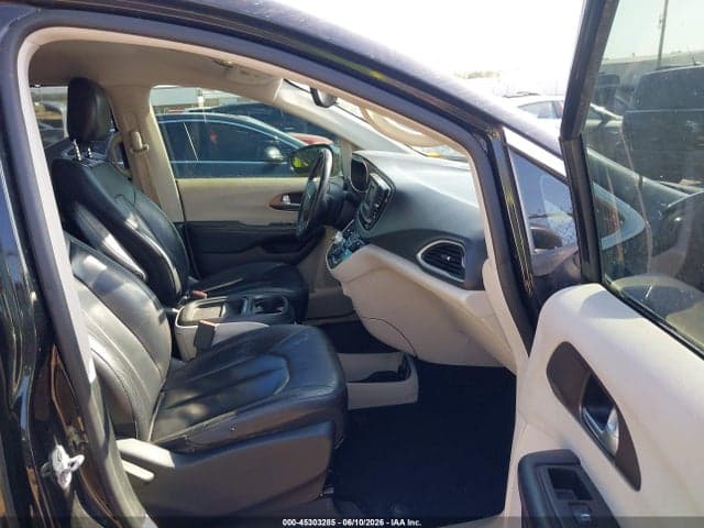 2017 CHRYSLER PACIFICA TOURING-L 5