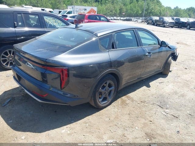 2025 KIA K4 LXS 4