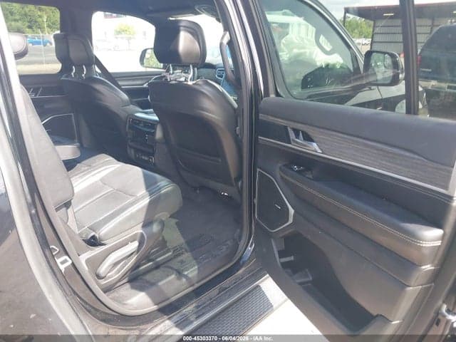 2023 JEEP WAGONEER L SERIES II 4X4 8