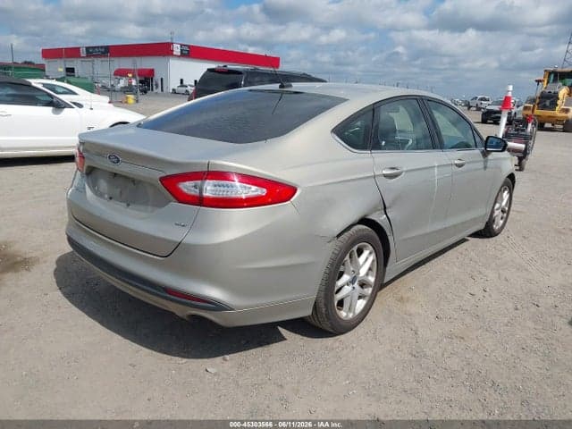 2016 FORD FUSION SE 4
